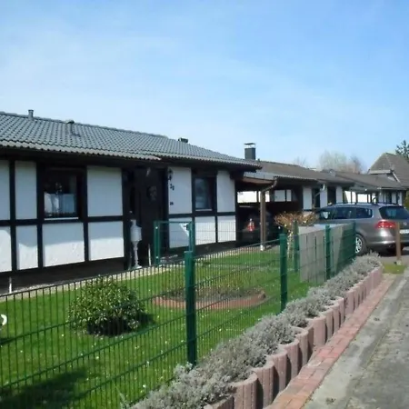 Schoenes Familien Und Hunde-freundliches In Strandnaehe, Sehr Ruhige Zentrale Lage *