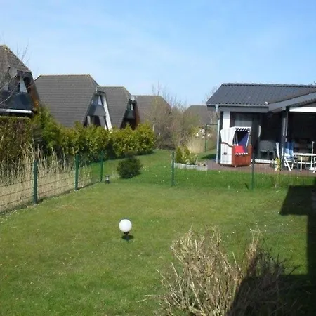 Schoenes Familien Und Hunde-freundliches In Strandnaehe, Sehr Ruhige Zentrale Lage *
