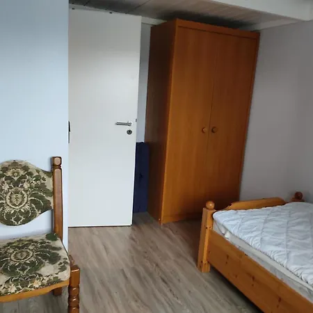 Schoenes Familien Und Hunde-freundliches In Strandnaehe, Sehr Ruhige Zentrale Lage Butjadingen